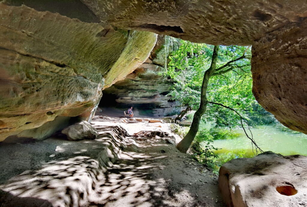 Außergewöhnliche Schlucht in Deutschland: Die Schwarzachschlucht nahe Nürnberg